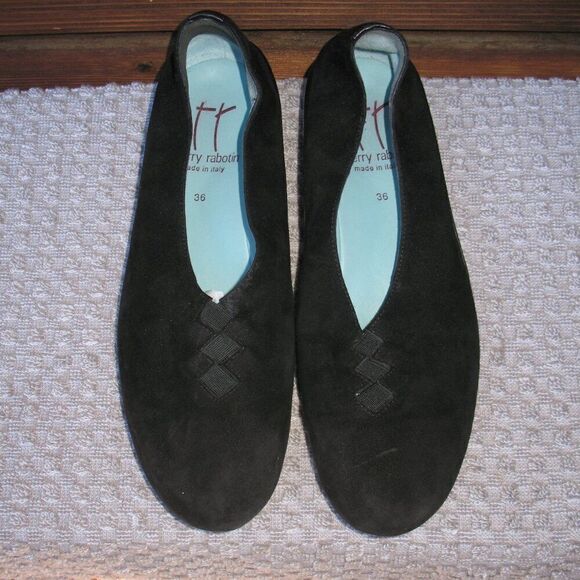 Thierry Rabotin Grace Suede Black Flats - Picture 3 of 10